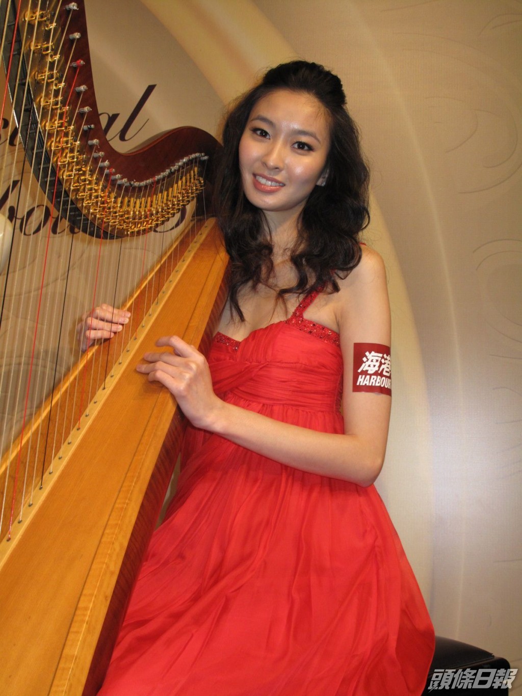 張舒雅在履行港姐責任期間，竟向TVB申請病假。